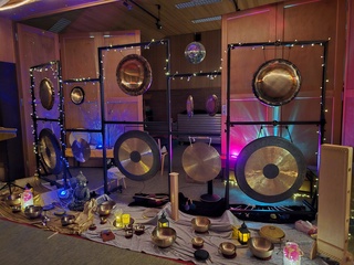 Magische Klänge durch die Nacht – Erfolgreiche All Night Gong Puja beim TSE Kirchberg e.V.